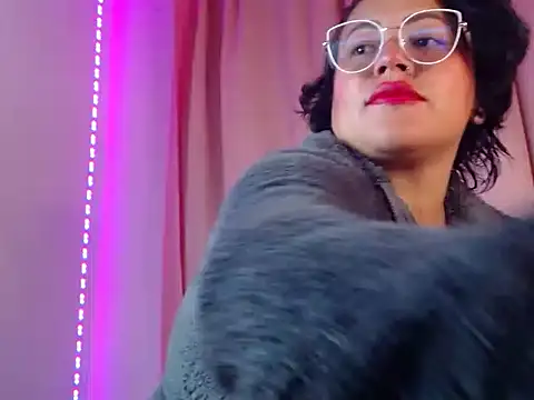 vibeSex1 online show from 04-17-26, 07:28