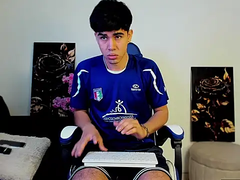 Andy wood online show from 04-08-26, 04:40