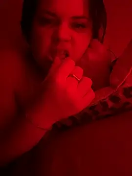 vicky1901 online show from 05-06-26, 03:57