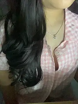 Rosecute11 online show from 04-11-26, 10:41