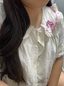 Rosecute11 online show from 05-15-26, 12:34