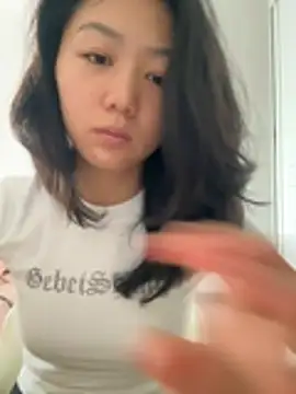 Snapshot of Shanshan_1267 chatting on 05-28-26, 03:15 Shanshan 1267 online show from 05-28-26, 03:15