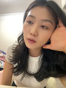 Snapshot of Shanshan_1267 chatting on 05-30-26, 02:25 Shanshan 1267 online show from 05-30-26, 02:25