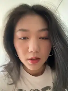 Snapshot of Shanshan_1267 chatting on 06-03-26, 03:09 Shanshan 1267 online show from 06-03-26, 03:09
