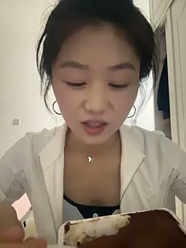 Snapshot of Shanshan_1267 chatting on 06-04-26, 01:39 Shanshan 1267 online show from 06-04-26, 01:39