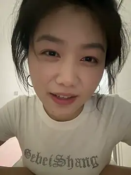 Snapshot of Shanshan_1267 chatting on 06-09-26, 01:34 Shanshan 1267 online show from 06-09-26, 01:34