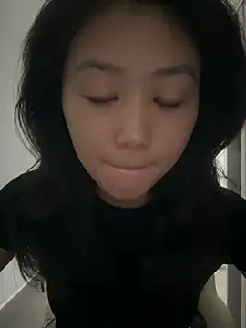 Snapshot of Shanshan_1267 chatting on 06-25-26, 12:20 Shanshan 1267 online show from 06-25-26, 12:20