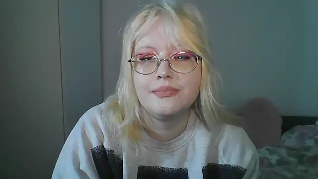 Snapshot of Elayne_Sweet chatting on 04-12-26, 08:08 Elayne Sweet online show from 04-12-26, 08:08