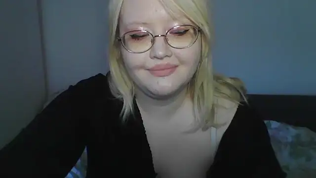 Snapshot of Elayne_Sweet chatting on 05-08-26, 06:08 Elayne Sweet online show from 05-08-26, 06:08