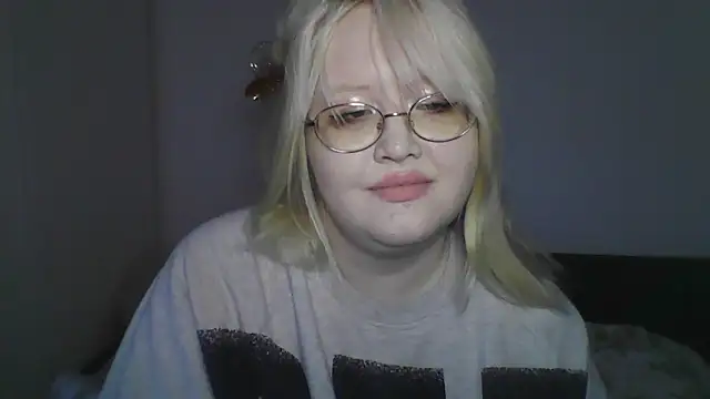 Snapshot of Elayne_Sweet chatting on 05-09-26, 06:07 Elayne Sweet online show from 05-09-26, 06:07