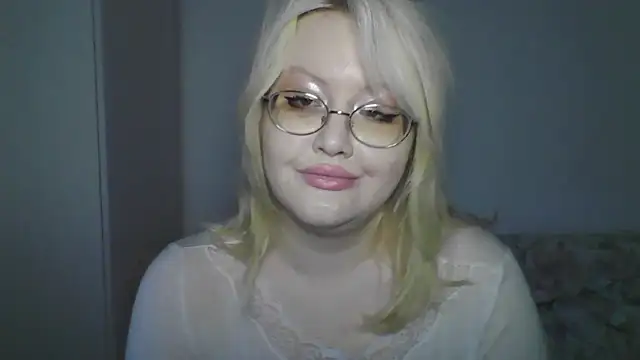Snapshot of Elayne_Sweet chatting on 05-20-26, 06:08 Elayne Sweet online show from 05-20-26, 06:08