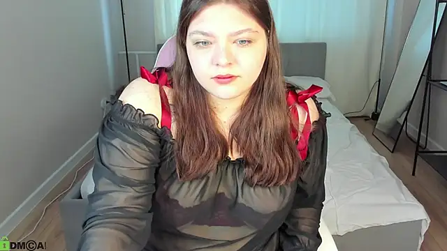 Evelyne Loo online show from 05-06-26, 12:52