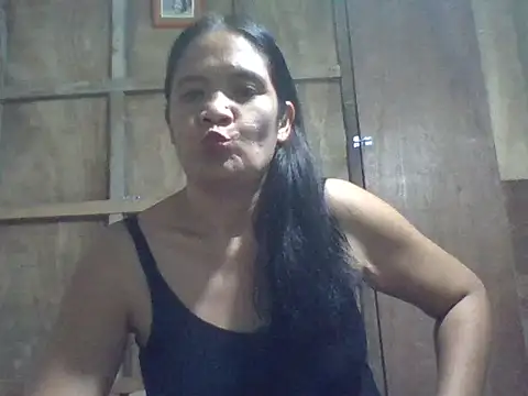 Snapshot of PinayZaira chatting on 06-18-26, 11:14 PinayZaira online show from 06-18-26, 11:14