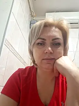 SylvieGold453 online show from 04-01-26, 05:32