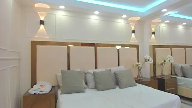 Isabelagomez2 online show from 04-15-26, 10:43