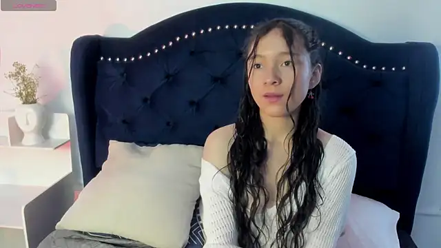 Snapshot of Honney_Bunny18 chatting on 04-08-26, 02:39 Honney Bunny18 online show from 04-08-26, 02:39