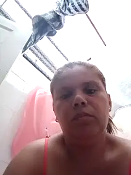 Snapshot of Zafiro_MD chatting on 04-30-26, 11:05 Zafiro MD online show from 04-30-26, 11:05