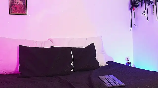 Snapshot of nyxmurtualer666 chatting on 05-06-26, 01:03 nyxmurtualer666 online show from 05-06-26, 01:03