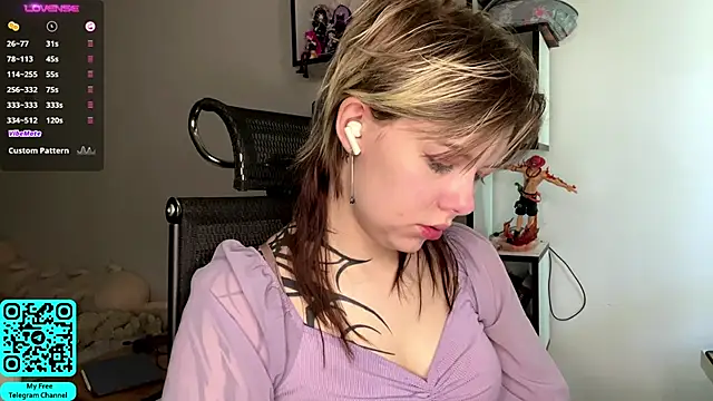 MadalynNosel online show from 05-09-26, 07:24