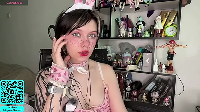 MadalynNosel online show from 06-17-26, 07:00