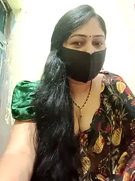 Snapshot of Pinki-girl chatting on 05-11-26, 05:24 Pinki-girl online show from 05-11-26, 05:24