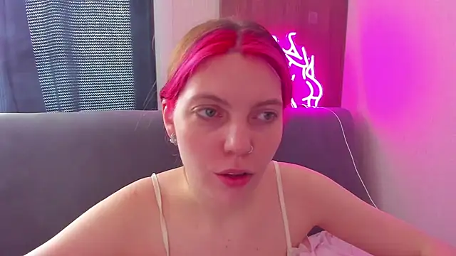 Marie Reyess online show from 04-16-26, 06:47