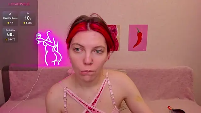 Marie Reyess online show from 05-06-26, 04:52