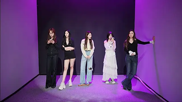 Snapshot of lsCY001 chatting on 04-02-26, 10:57 lsCY001 online show from 04-02-26, 10:57