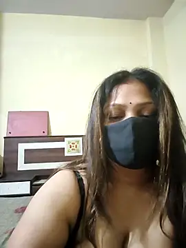 SluttySonam online show from 04-25-26, 02:58