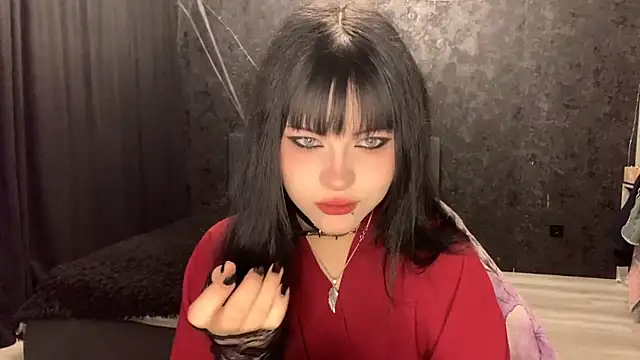EmilyEmbears online show from 04-29-26, 05:22