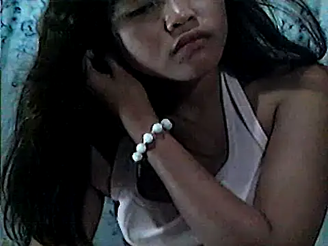 Snapshot of AsianPinay18 chatting on 04-14-26, 10:54 AsianPinay18 online show from 04-14-26, 10:54