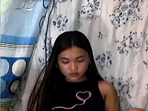 Snapshot of AsianPinay18 chatting on 05-12-26, 01:52 AsianPinay18 online show from 05-12-26, 01:52