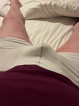 hot uk cam1 online show from 05-12-26, 10:29
