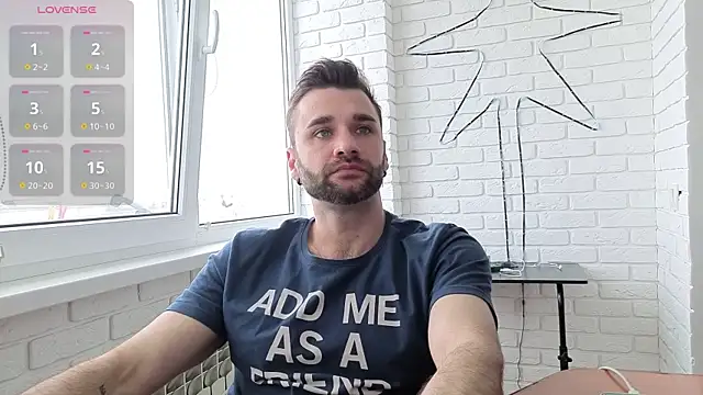 Snapshot of DaddySlava chatting on 05-29-26, 09:18 DaddySlava online show from 05-29-26, 09:18