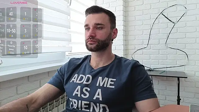 Snapshot of DaddySlava chatting on 06-19-26, 05:28 DaddySlava online show from 06-19-26, 05:28