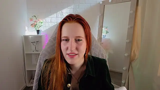 Snapshot of EvaBellea chatting on 04-11-26, 06:29 EvaBellea online show from 04-11-26, 06:29