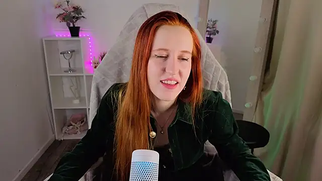Snapshot of EvaBellea chatting on 04-11-26, 07:45 EvaBellea online show from 04-11-26, 07:45
