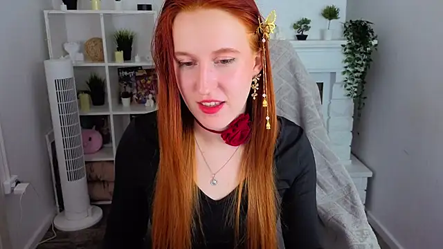 Snapshot of EvaBellea chatting on 04-18-26, 07:07 EvaBellea online show from 04-18-26, 07:07