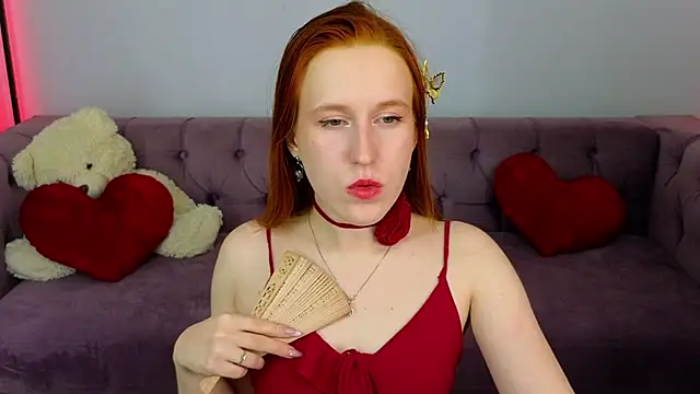 Snapshot of EvaBellea chatting on 04-29-26, 05:30 EvaBellea online show from 04-29-26, 05:30