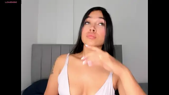 jazlycute   online show from 07-06-26, 01:52