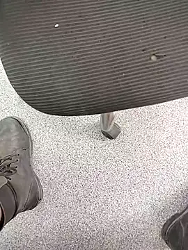 Snapshot of samosa7678 chatting on 04-10-26, 12:43 samosa7678 online show from 04-10-26, 12:43