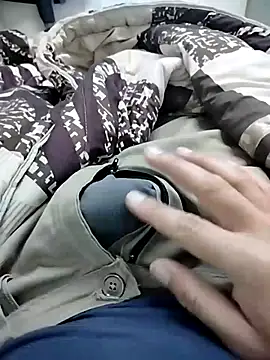 Snapshot of samosa7678 chatting on 04-16-26, 05:41 samosa7678 online show from 04-16-26, 05:41