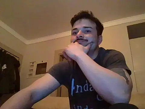 Snapshot of Hayat2Bilet chatting on 04-10-26, 09:08 Hayat2Bilet online show from 04-10-26, 09:08