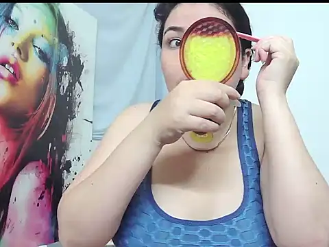 ZoeThorner online show from 04-17-26, 11:57