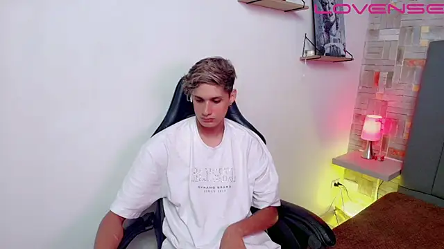 Snapshot of flaquito___ chatting on 04-04-26, 09:12 flaquito online show from 04-04-26, 09:12