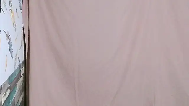 Snapshot of Ivy_ss1881 chatting on 04-14-26, 01:33 Ivy ss1881 online show from 04-14-26, 01:33