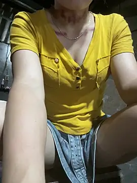 Snapshot of Ryry1188 chatting on 06-17-26, 12:35 Ryry1188 online show from 06-17-26, 12:35