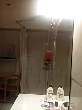 Lolaa92i online show from 04-12-26, 04:01