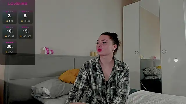 Snapshot of Aphrodite_Portman chatting on 05-26-26, 02:07 Aphrodite Portman online show from 05-26-26, 02:07
