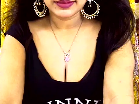 Noor Zarin online show from 04-25-26, 02:47